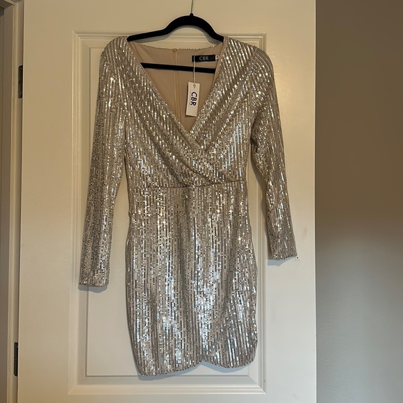 CBR - DRESS M SILVER SEQUINS - Picture 1 of 2